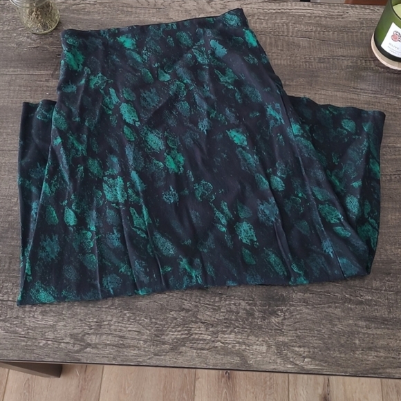 REVOLVE Cleobella Kellyn Skirt Midi Length - Picture 3 of 9